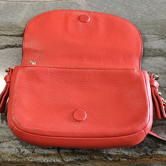 Tory Burch Thea Pebbled Leather Crossbody – Coral Red - Picture 9 of 16